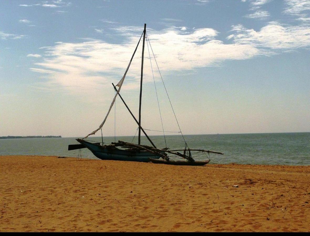 Hotel Silver Sands Negombo Eksteriør billede