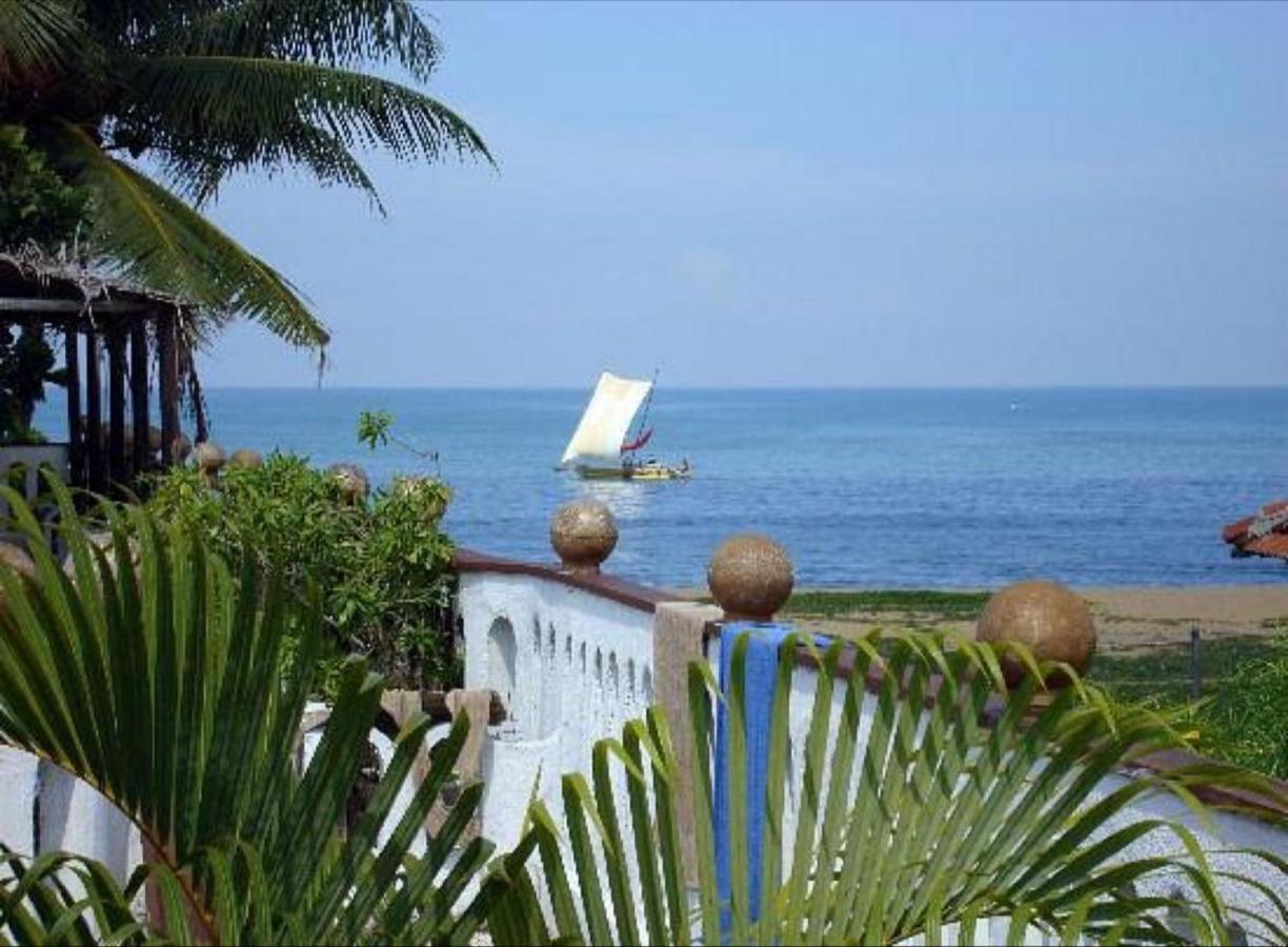 Hotel Silver Sands Negombo Eksteriør billede